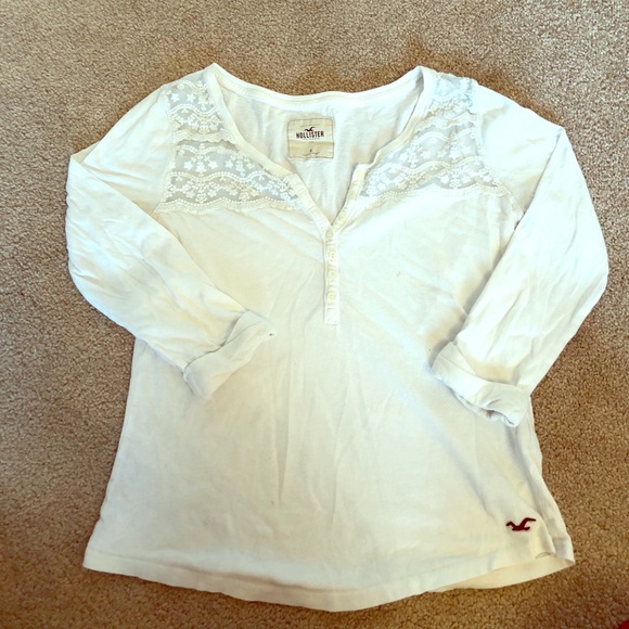 Hollister 1/2 sleeve top - Picture 1 of 1